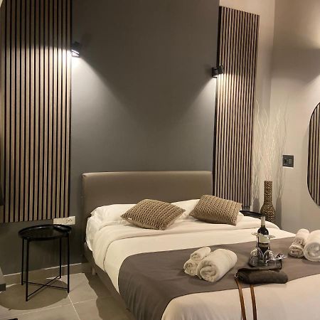 Soha Piazza Di Spagna Boutique Рим Экстерьер фото
