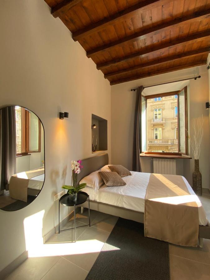 Soha Piazza Di Spagna Boutique Рим Экстерьер фото