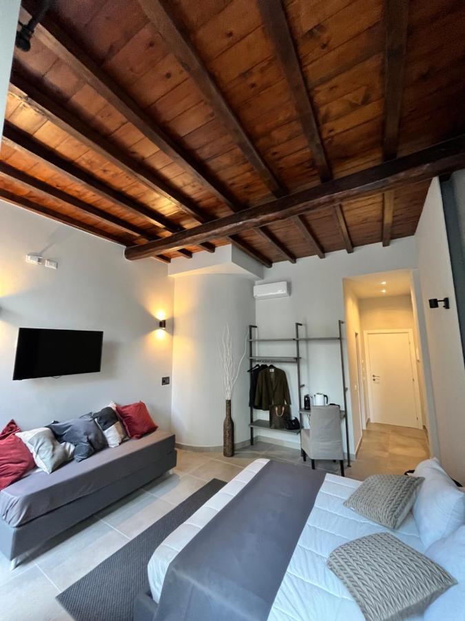 Soha Piazza Di Spagna Boutique Рим Экстерьер фото