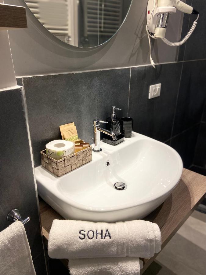 Soha Piazza Di Spagna Boutique Рим Экстерьер фото